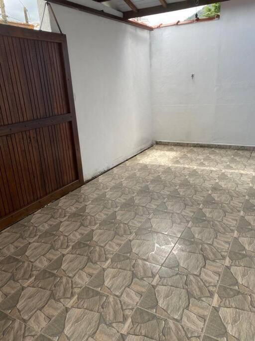 Casa Perto Da Praia Em Убатуба Экстерьер фото